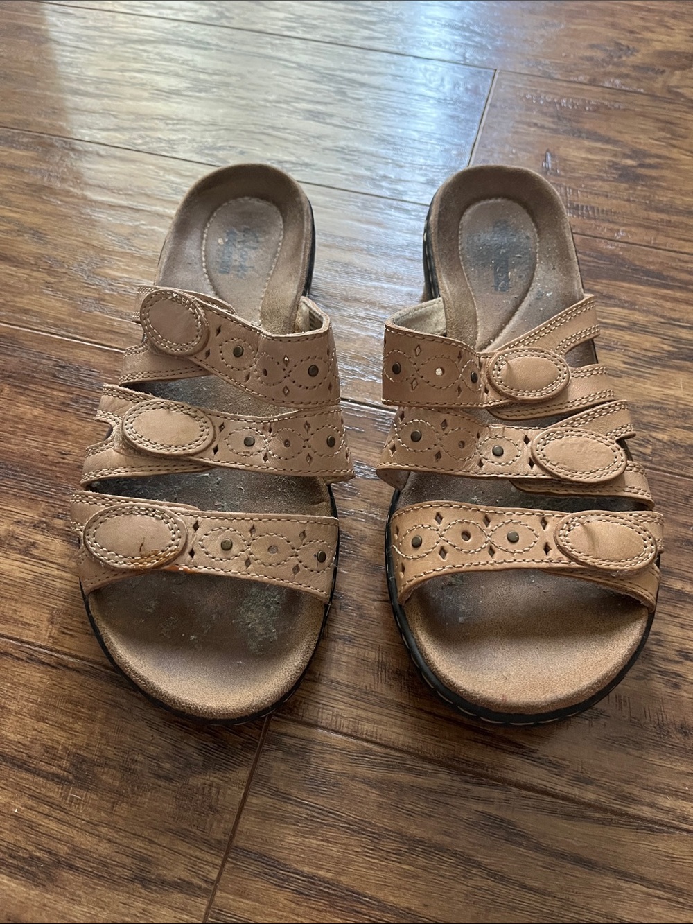 Clark’s Brown Leather Triple-Strap Slide Sandals
